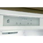 Хладилник с фризер за вграждане Whirlpool WHC20D013D1 - Image 2